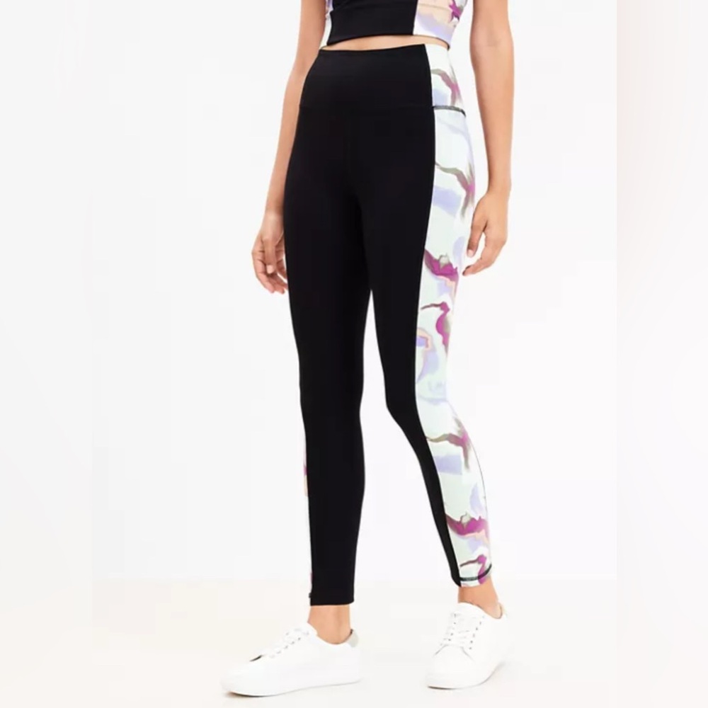 Lou & Grey Marble Colorblocked Softsculpt Pocket Leggings